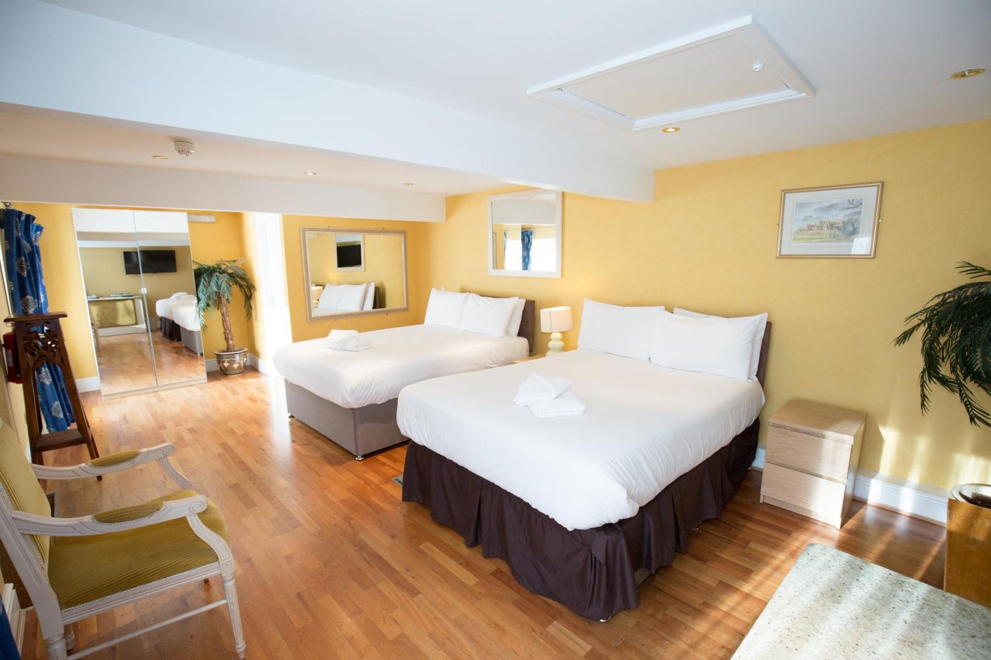 The Peacock Townhouse Hotel Kenilworth - Warwick Extérieur photo