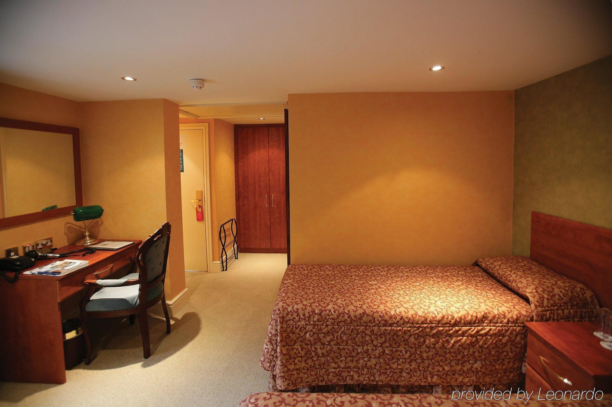 The Peacock Townhouse Hotel Kenilworth - Warwick Extérieur photo