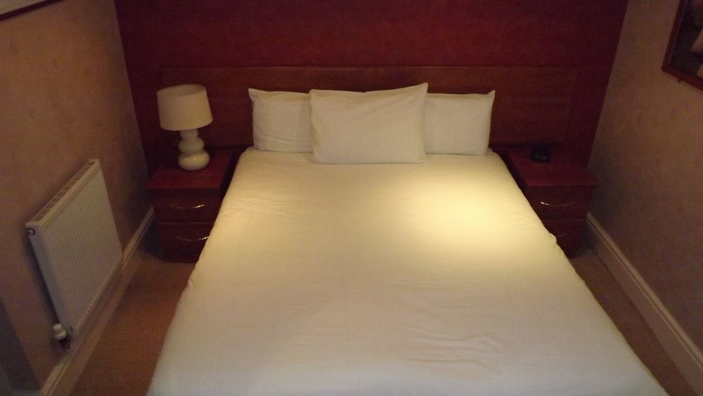The Peacock Townhouse Hotel Kenilworth - Warwick Extérieur photo