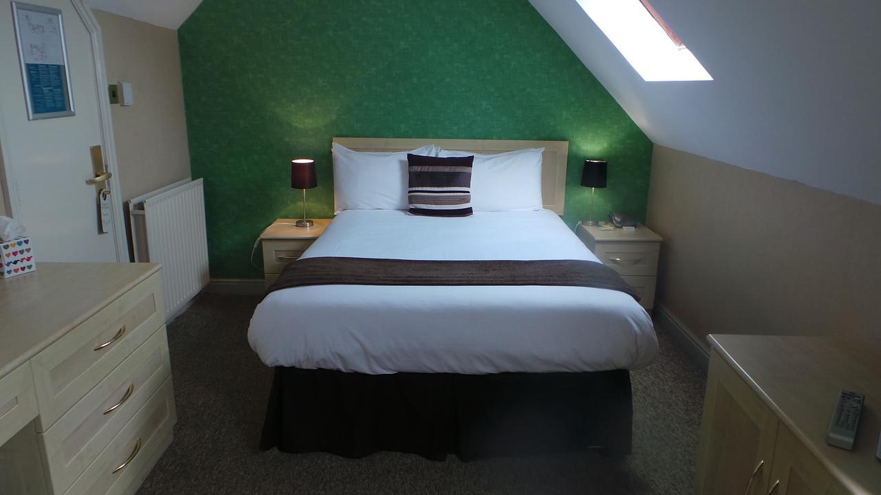 The Peacock Townhouse Hotel Kenilworth - Warwick Extérieur photo