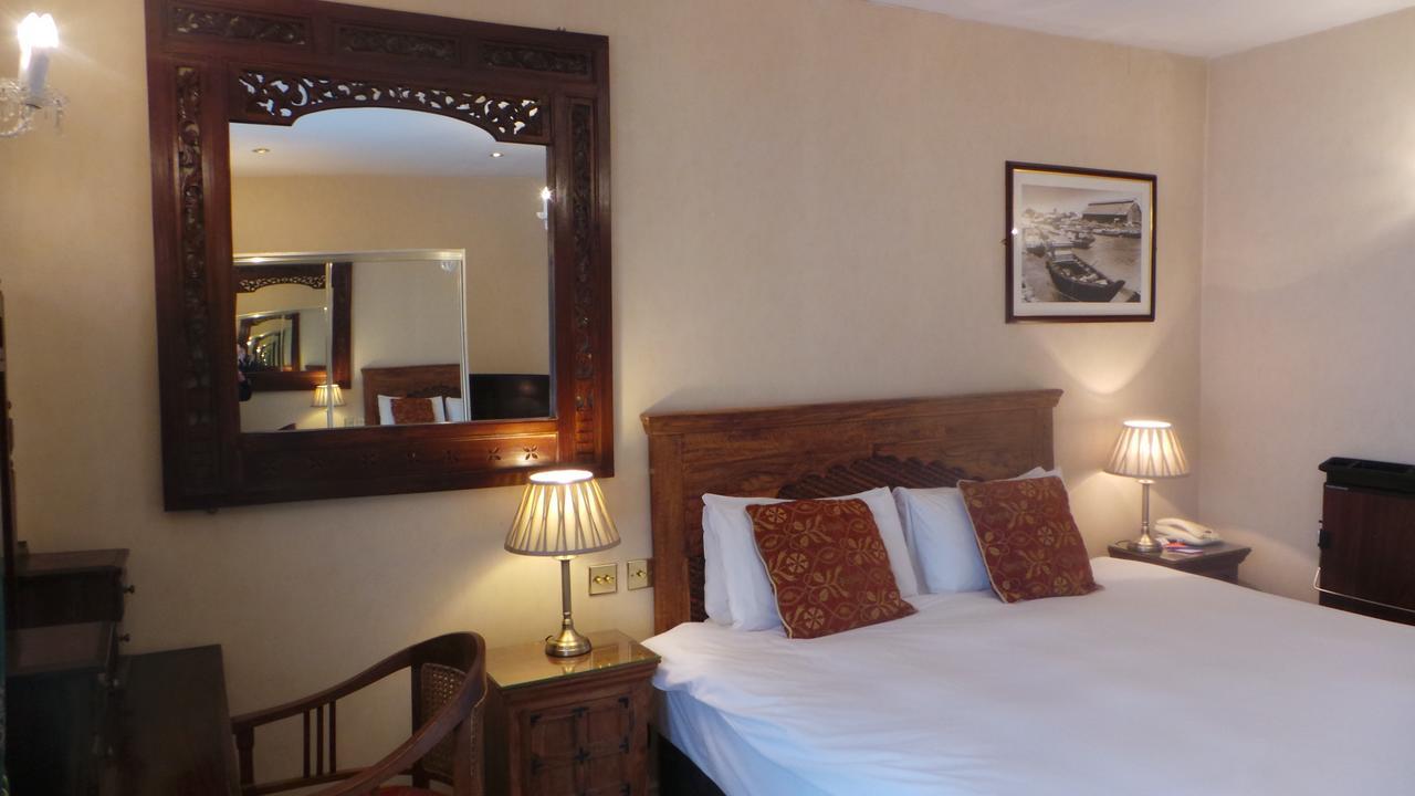 The Peacock Townhouse Hotel Kenilworth - Warwick Extérieur photo